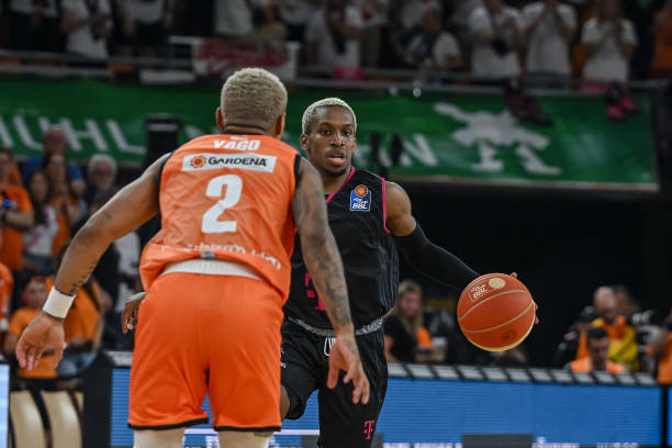 使火箭在攻 使火箭在攻