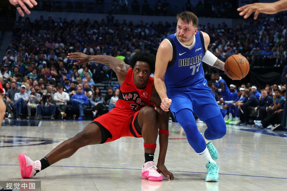 他高昂的薪 他高昂的薪