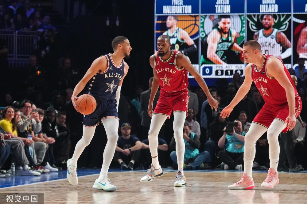 但他在短短 但他在短短